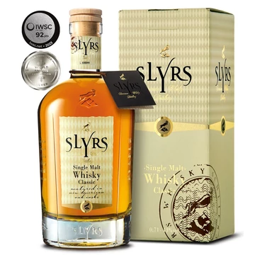 Slyrs Classic Bavarian Single Malt whisky díszdobozban pohárral (0,7L / 43%)