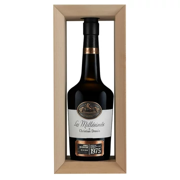 Christian Drouin calvados 1975 fadobozban (0,7L / 42%)