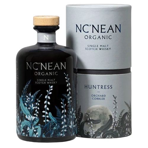 Nc'nean Huntress Orchard Cobbler Limited Edition Organic whisky díszdobozban (0,7L / 48,5%)