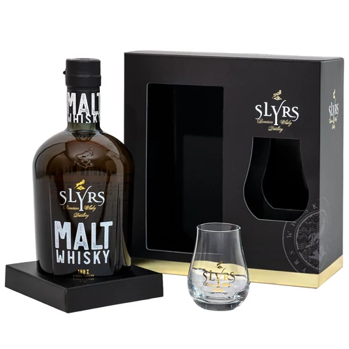 Slyrs Bavarian Single Malt whisky díszdobozban pohárral (0,7L / 40%)