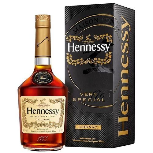 Hennessy V.S. cognac díszdobozban (0,7L / 40%)