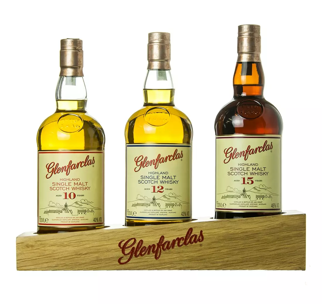 Glenfarclas - 3 üveges válogatás állvánnyal (3*0,7L / 40%, 43%, 46%)