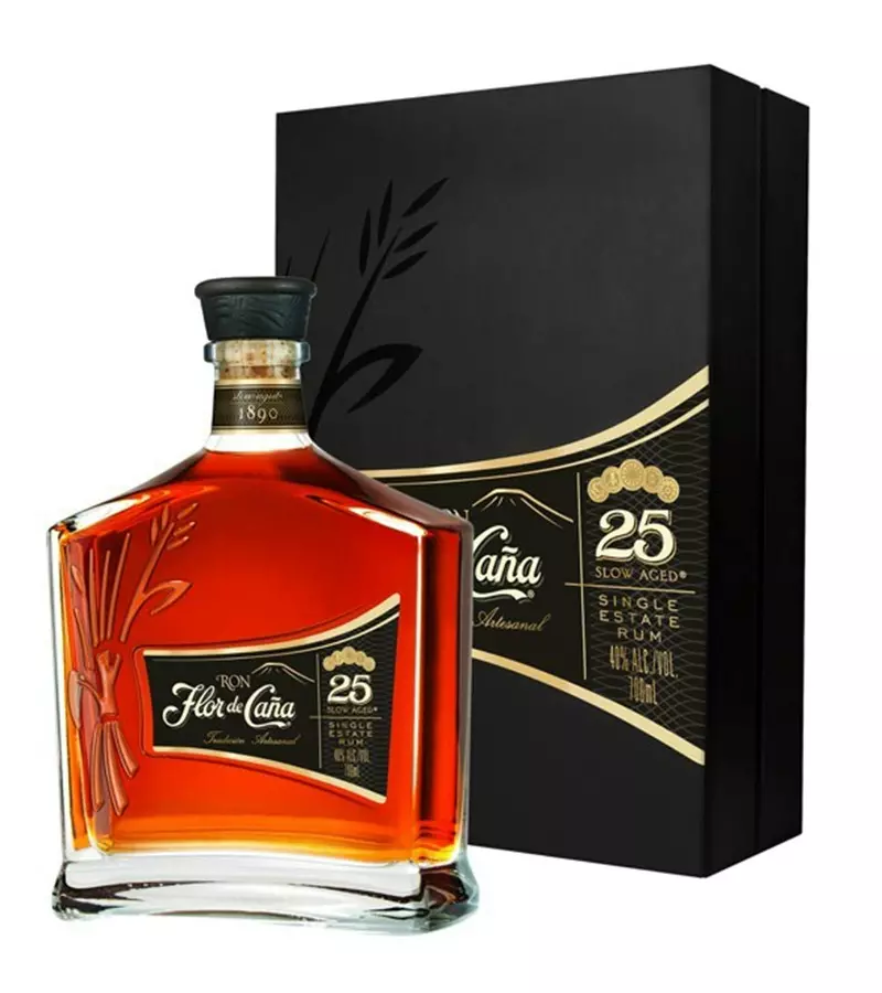 Flor De Cana 25 éves rum (0,7L / 40%)