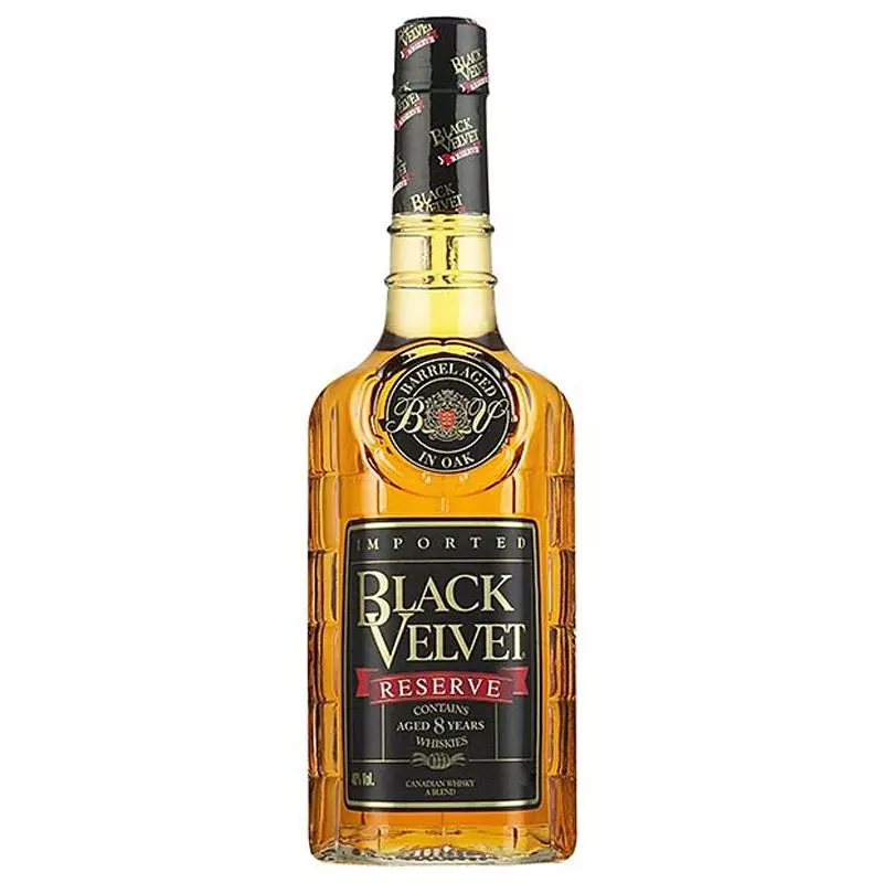 Black Velvet Reserve 8 éves (1L / 40%)